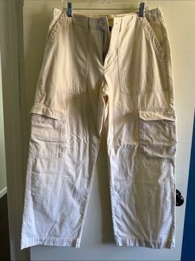 Universal Thread Men's Cargo Pants in Cream